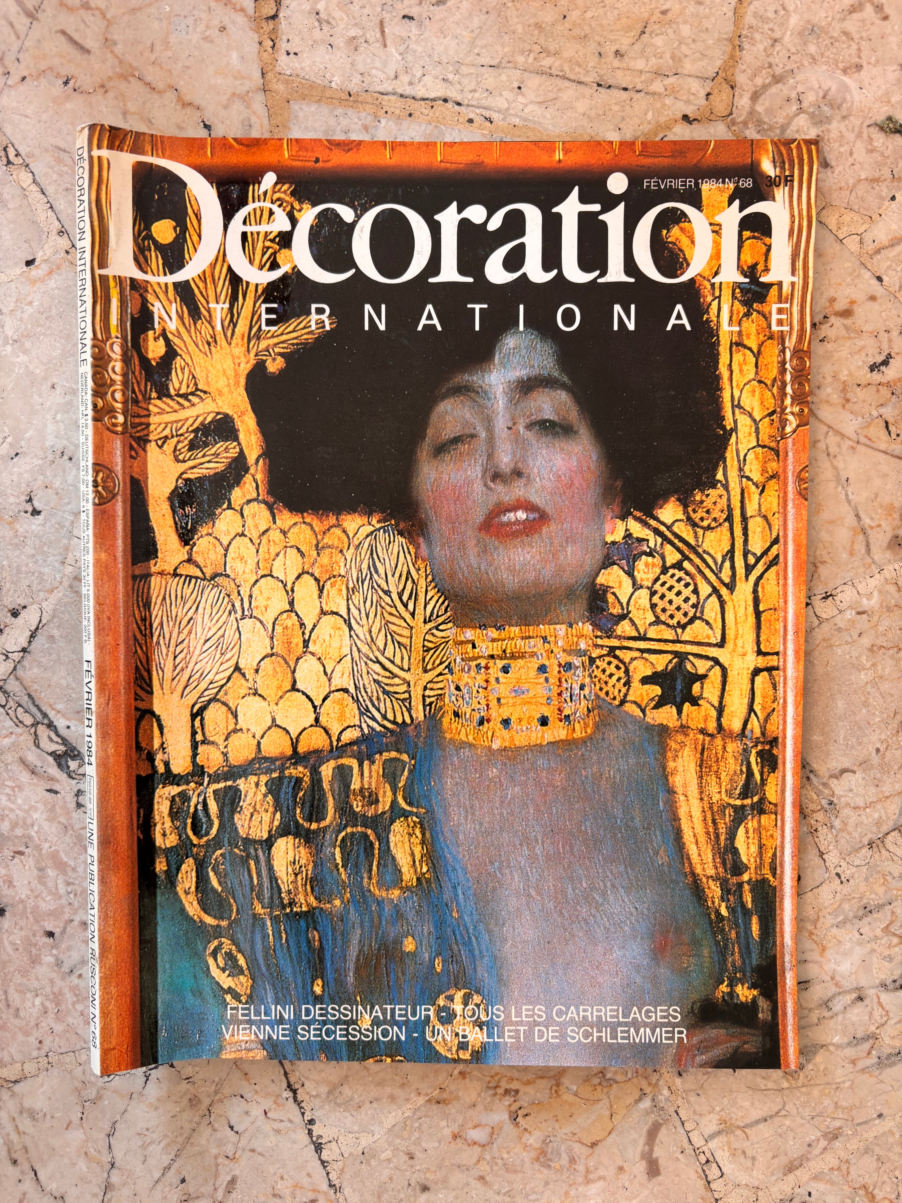 Decoration International