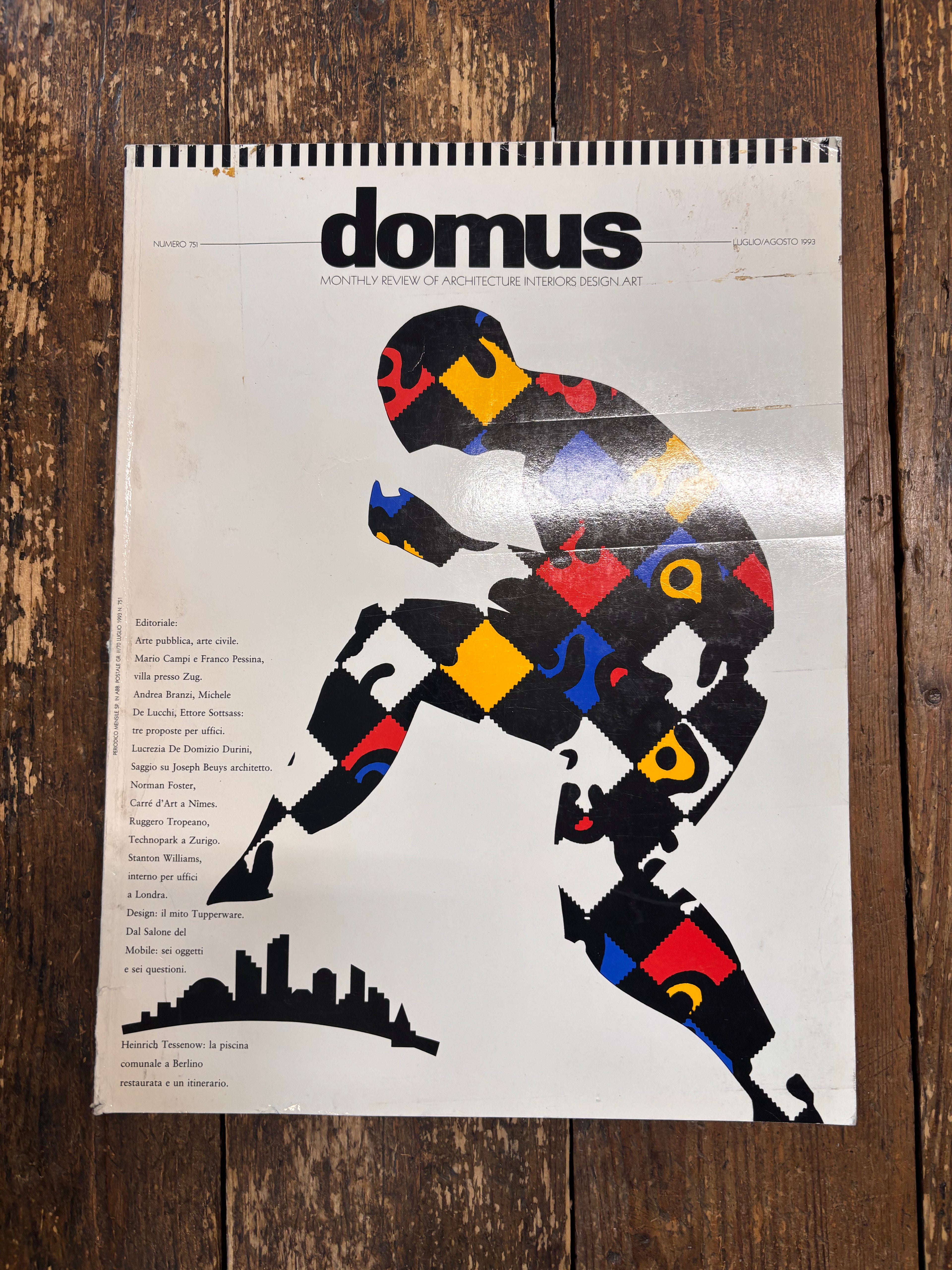 Domus nr 751